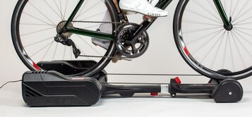 C:\Users\franm\Downloads\elite nero smart fietstrainer.jpg
